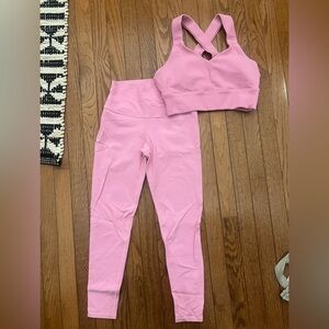ALO Yoga Light Pink Activewear